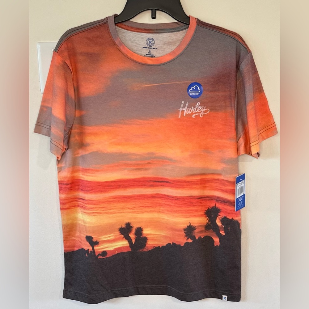 Hurley Men’s Orange/Gray/Black Joshua Tree Tshirt NWT Size Small